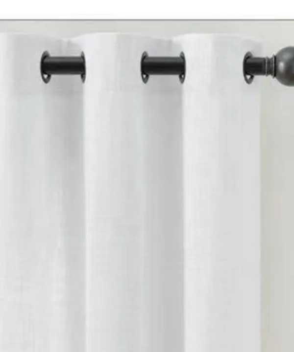 Grommet curtain heading style