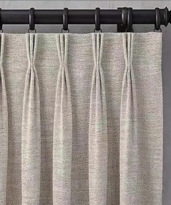 Triple Pinch Pleat curtain heading style